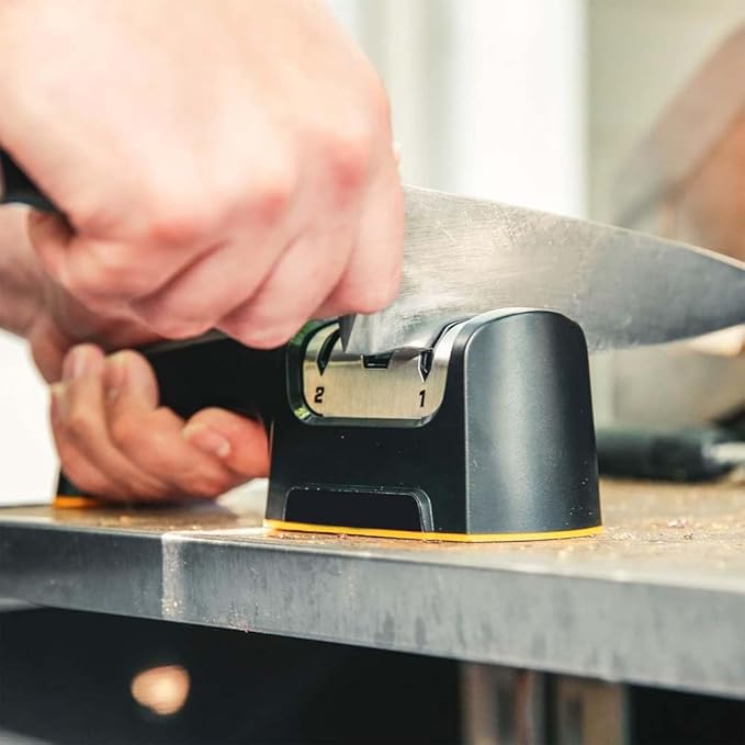 Compact Pull-Through Kitchen Knife