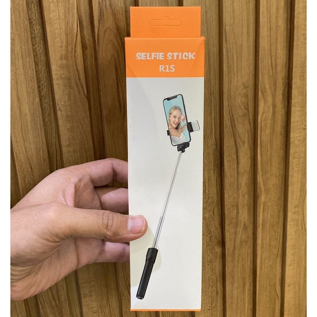 R1S Mobile Selfie Stick with Tripod and LED