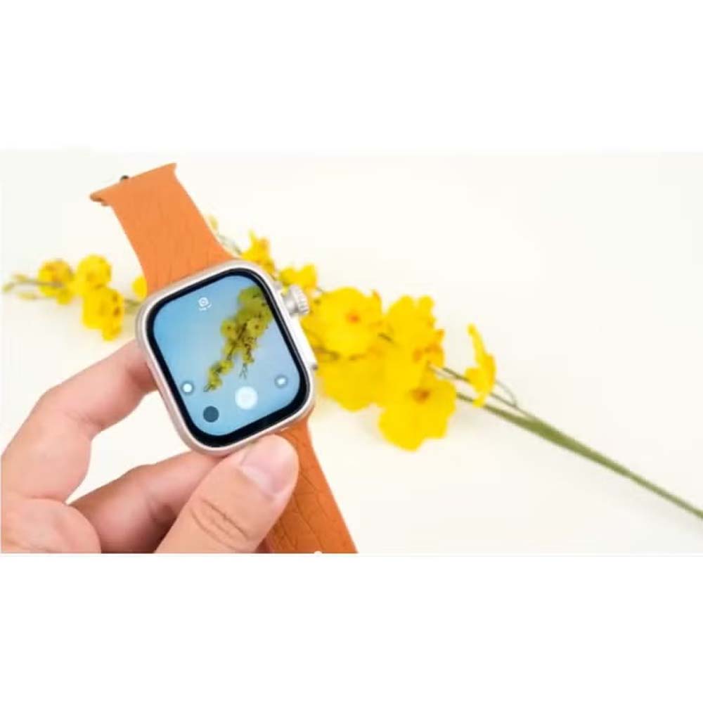 ST13 Smart Watch: 2.2" full-screen display