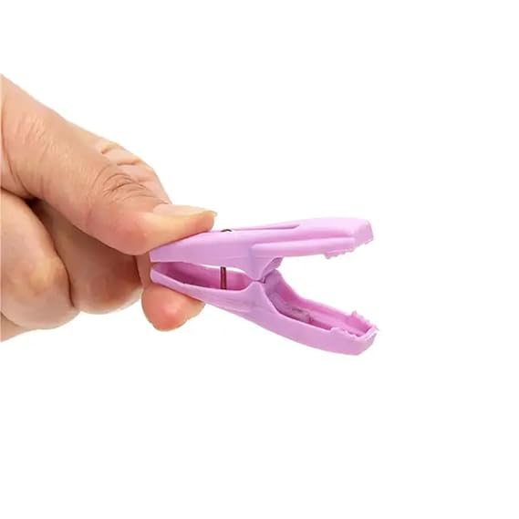 Plastic Clothes Pins Laundry Clips