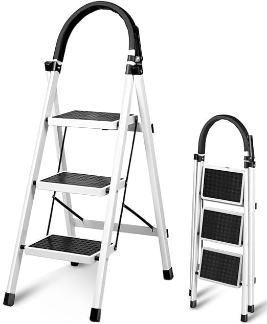 Lightweight Foldable Ladder